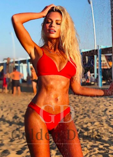 Alicia luxury blonde escort in Paris