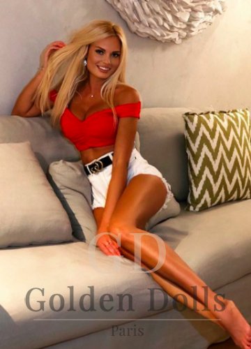 Alicia luxury blonde escort in Paris