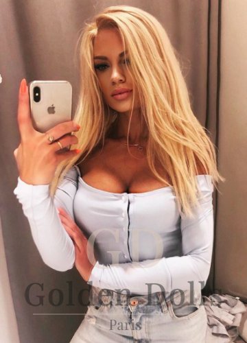Alicia luxury blonde escort in Paris