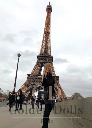 Kelly luxury escorts Paris