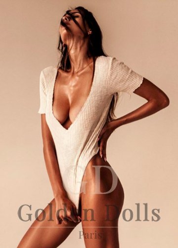 Veronica Paris busty escorts