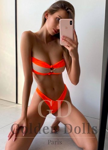 Veronica Paris busty escorts